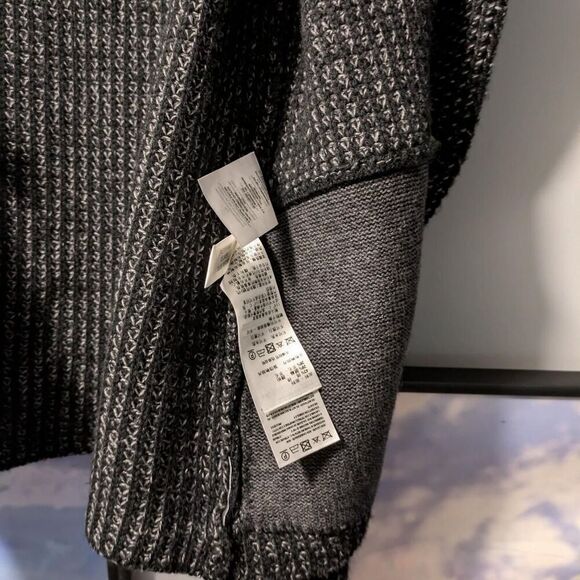 xs armani exchange crop top - Picture 6 of 8